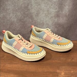 Nicole Miller New York Brita Woven Rainbow Platform Sneakers Women's 7.5